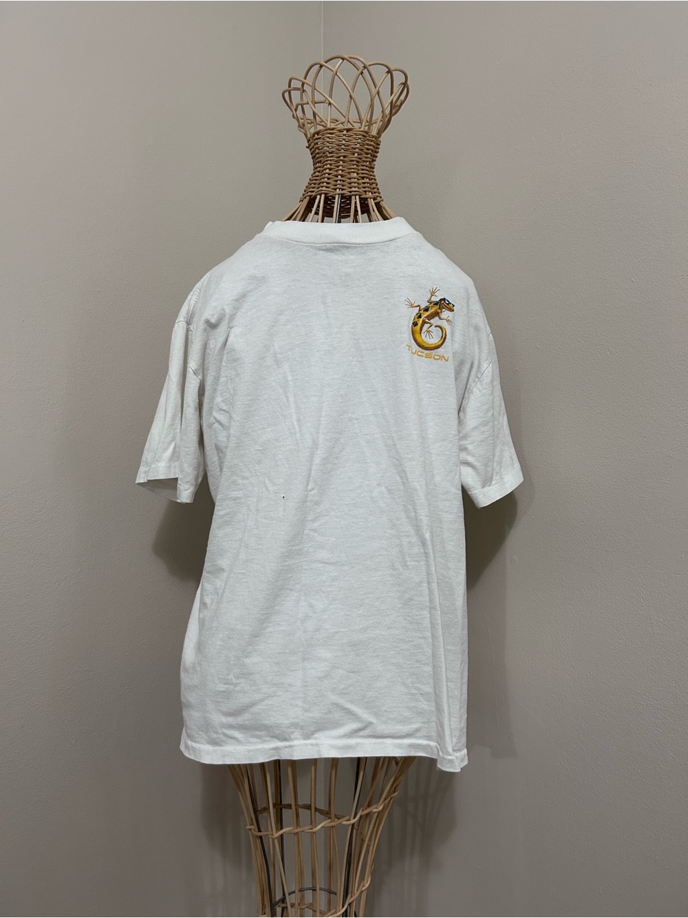 Vintage 1993 Tucson Arizona Lizard Shirt